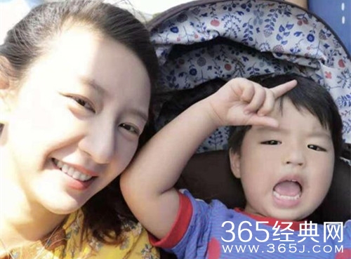 凌潇肃晒妻子B超照 竟是今年9月拍的 预产期快到了