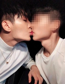 炎亚纶被曝劈腿三男 本人回应：私下场合的互动