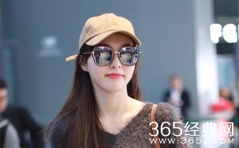 唐嫣婚后首亮相 谈及爱情观 坦言更有幸福感了