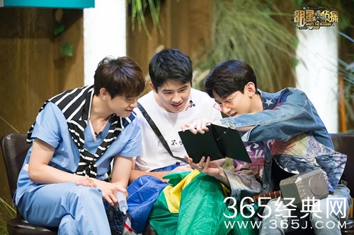 明星大侦探4魏大勋担任飞行嘉宾 一出场遭众人“群殴”