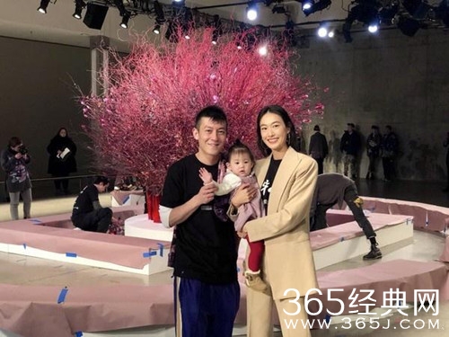 陈冠希晒女儿最新萌照 网友直呼太可爱