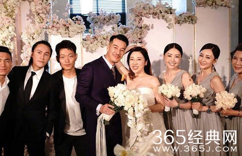 海一天当爸 晒女儿小手照宣布喜讯 称是今生最好的作品