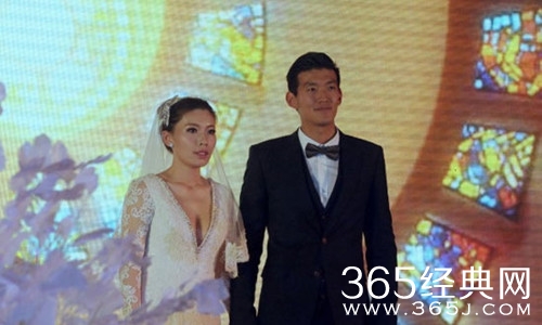 颜骏凌离婚 妻子发文暗示其渣男