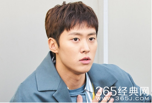 韩星孔明遭遇车祸 所属社回应：只是轻微受伤