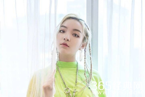 vava拒绝金曲奖杯原因曝光 本人列举六宗罪