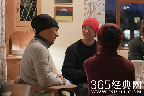 赵立新加盟奇遇人生 深入体验冰岛慢生活