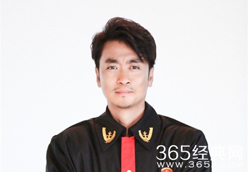 黄俊鹏担任我就是演员助演嘉宾 尽显一个专业审判长的风范