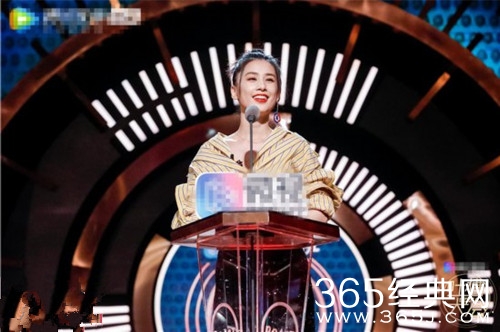 黄圣依加盟吐槽大会3 不仅直面质疑 还自嘲演技