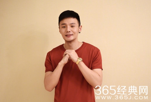 李荣浩加盟中国音乐公告牌 精心准备网络用语和粉丝互动