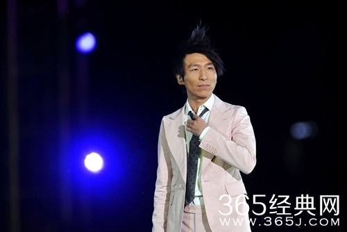 陈羽凡发博 疑不是本人所为 网友：谁发的