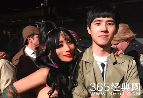 刘昊然与山崎贤人同框合影 网友直呼有种破次元壁