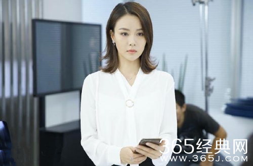 徐熙颜发文暗讽曹曦文加戏 硬生生把原小说女二挤没了