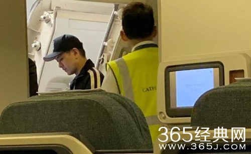 林志颖遭乘客投诉 因拿行李阻碍飞行正常起飞