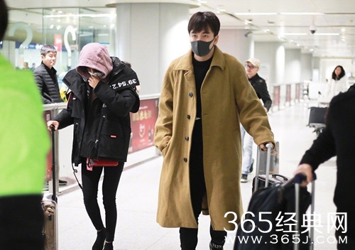 辛芷蕾翟天临疑恋情曝光 两人年龄相仿 十分般配