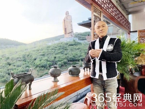 张卫健光头原因 坦言因前辈一句话 一直光头至今