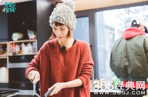 亲爱的客栈2李心洁加盟 与刘涛畅聊闺蜜话题