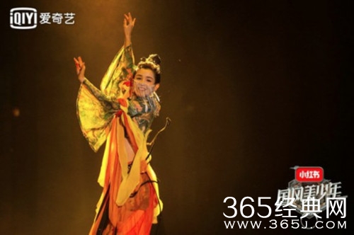 国风美少年哈妮克孜被淘汰 舞蹈功底强劲的她唱功却有些缺陷