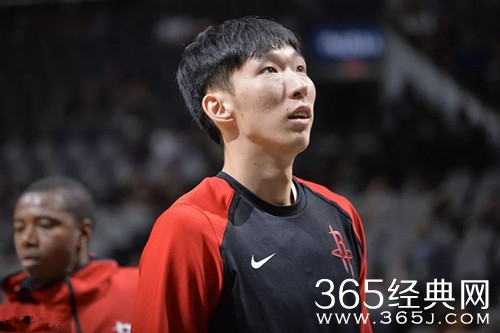 火箭宣布裁掉周琦 他两年仅为休城打了19场