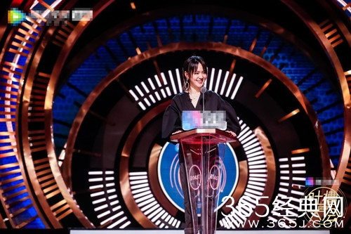 周笔畅加盟吐槽大会3 自曝杨幂是自己的粉丝