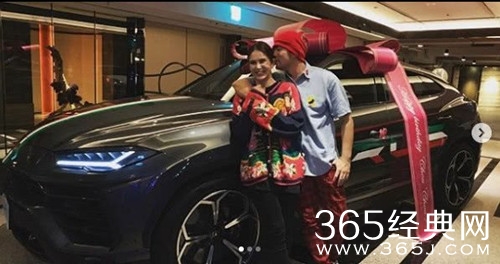昆凌送周杰伦豪车 价值三百多万 贫穷限制了我的想象力