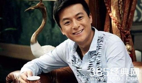 朱雨辰新恋情曝光 多次被拍到亲密同框照 本人已证实