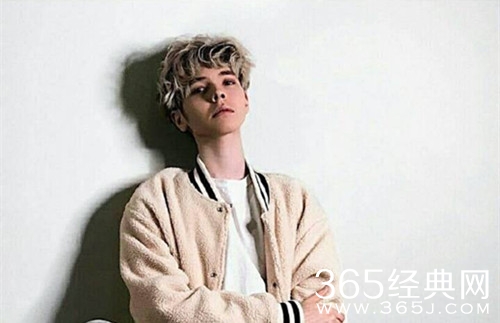 ​​歌手2019神秘嘉宾身份被扒 拥有双重国籍的00后小哥哥