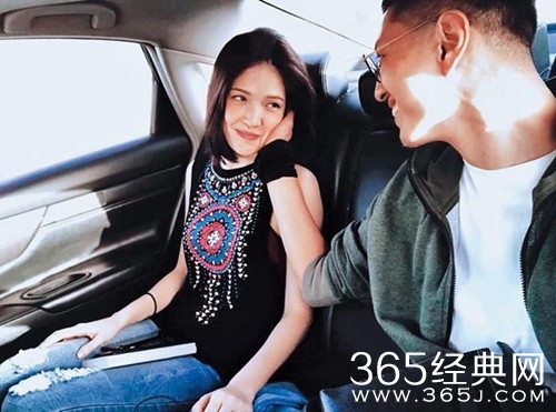 许玮甯被曝已结婚 仅邀身边至亲见证他们完婚