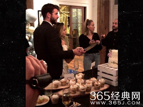 麦莉锤弟结婚 已举行过小型婚礼 双方家人出席