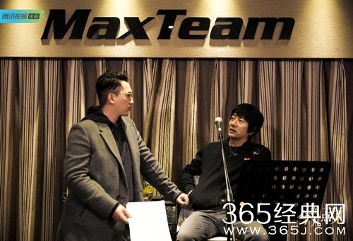 摇滚才子郑钧加盟今晚九点见 大谈华语乐坛现状