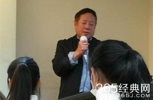 潘玮柏传即将结婚 潘爸讲课时无意间说漏嘴 女友竟是她