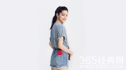 欧阳娜娜主动要求坐后备箱 这样的行为获网友点赞