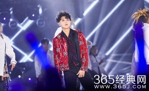 黄子韬被爱犬咬伤 称在狂犬疫苗排队中 粉丝直呼心疼