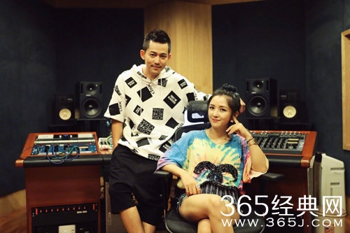 苏醒何洁聊天记录曝光 两人关系大揭秘 感情非常好