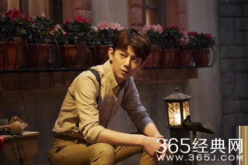 何炅爸爸否认拖欠工资 网传店铺不属于公司授权连锁店