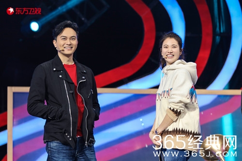 没想到吧张智霖袁咏仪做客 遭遇夫妻默契大考验