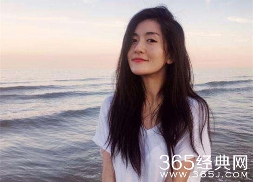 谢娜超话被粉丝怼 本人发文：为什么不快快乐乐的？