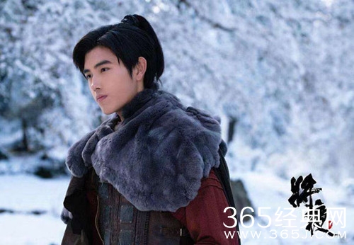 陈飞宇口误对陈凯歌说我是你爸 本来很严肃的获奖感言一秒破功