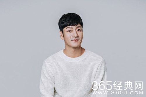 朴海秀与交往一年多的女友结婚 去年经朋友介绍开始交往