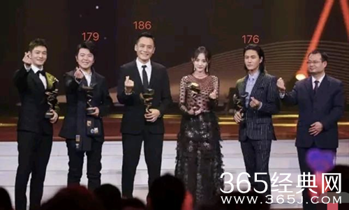 黄晓明左脚脚背高让人心疼 出过事故后导致组织增生