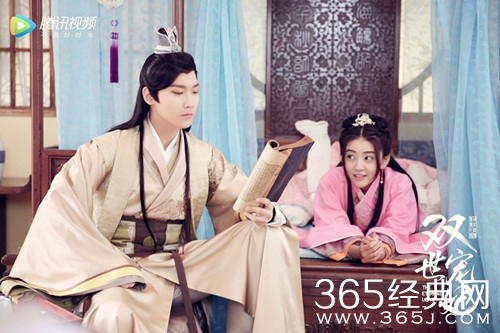 最夯剧集社200：又一高甜穿越剧来袭，女主是赵露思，男主是变形计中的他