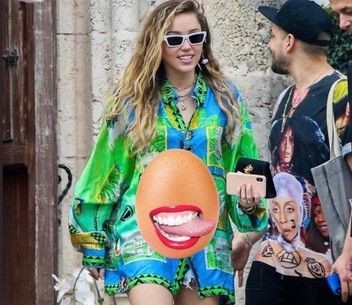 麦莉被曝已怀女宝宝 本人否认：胡扯