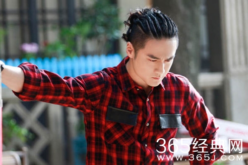 蒋劲夫删博 清空与前女友高调秀恩爱的相关内容