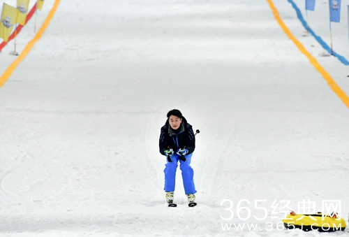 大冰小将佟大为加盟助力 懂带娃又精通滑雪的他备受喜爱