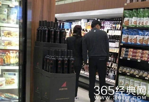 玄彬孙艺珍恋情曝光 被拍到相伴逛超市采买日常用品