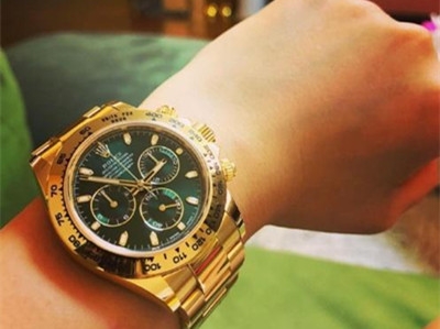 陈昱霖ins奢华生活曝光 满身奢侈品乘私人飞机旅游