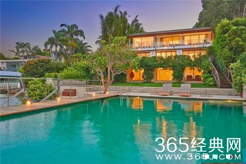 章泽天悉尼豪宅抛售 比入手时亏了270万澳元