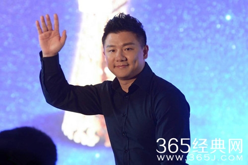 陈一冰就讽刺国足言论致歉 表示没有不尊重国足和里皮