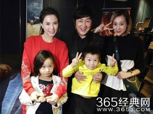 李若彤陈浩民22年后再同框 满满的回忆杀