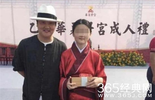 孙楠孩子就读学校无办学资质 老师也并非都具备教师资格证