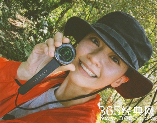 陈意涵挺孕肚爬山 透露爬了101层楼梯 吓坏粉丝